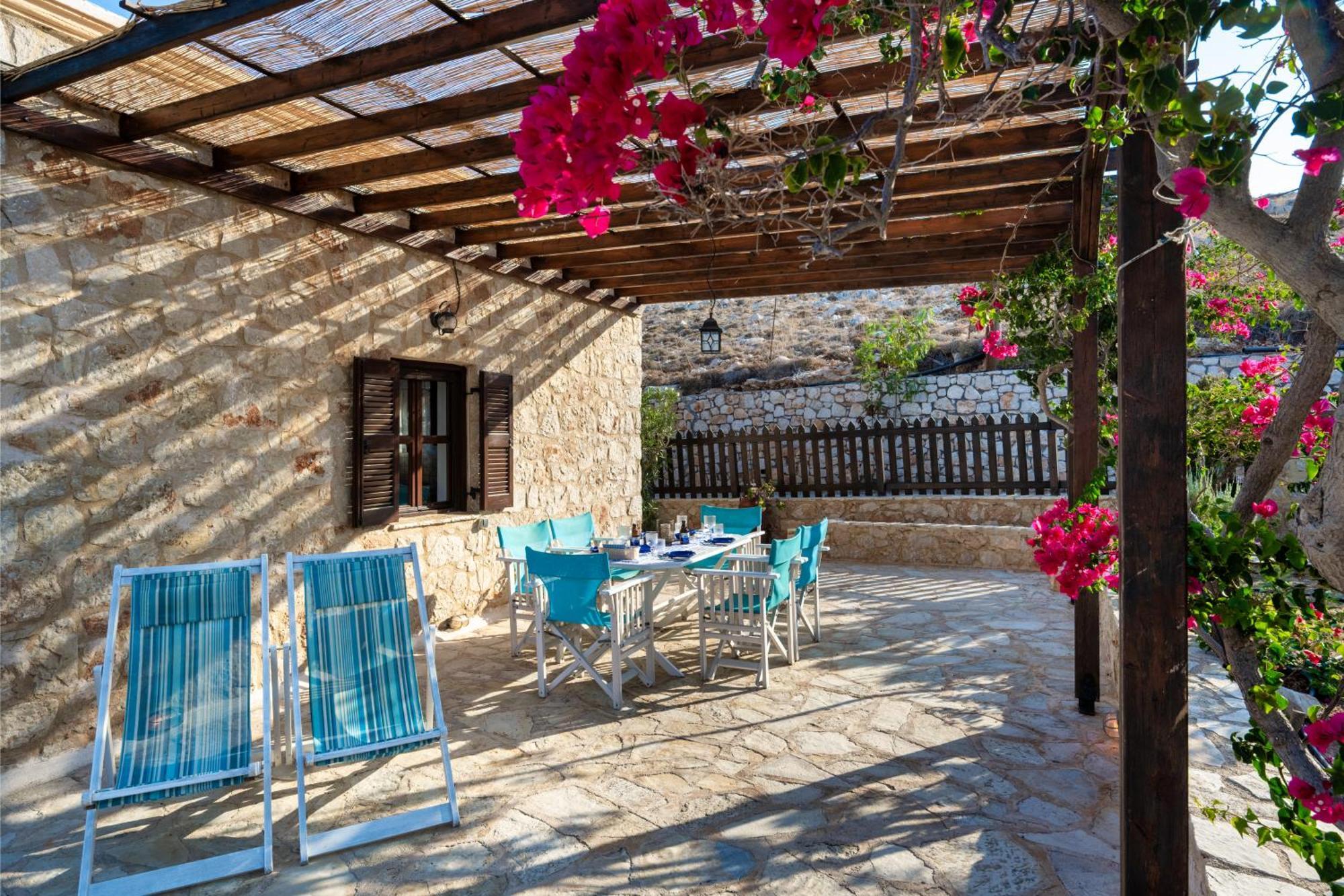 Villa Ftenagia Chalki Town Exterior foto
